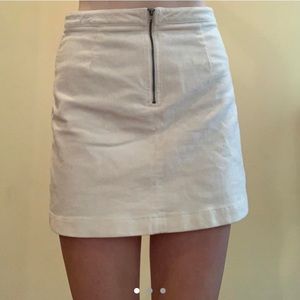 WHITE PENCIL SKIRT